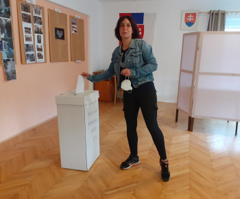Aktuality / Doplňujúce voľby v obci Prosiek 2021 - foto